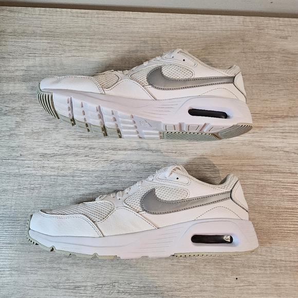 Nike Air Max White Minimalist Normcore Walking Running Training Sneakers Sz 9.5 - Picture 6 of 11